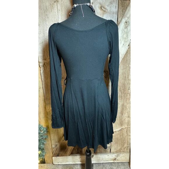 Forever 21 Women's L Large LIttle Black Dress Long Sleeve Wrap Around Pullover - Picture 4 of 10